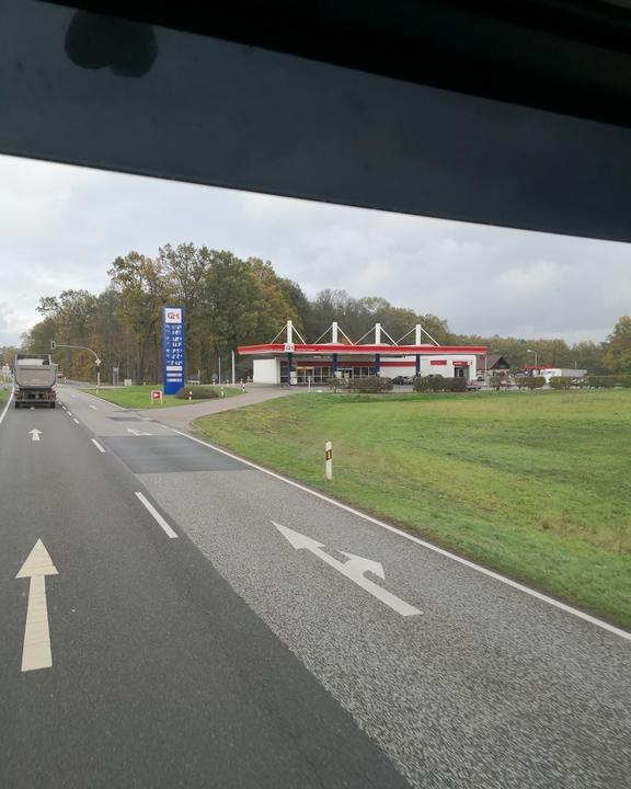 Q1 Tankstelle