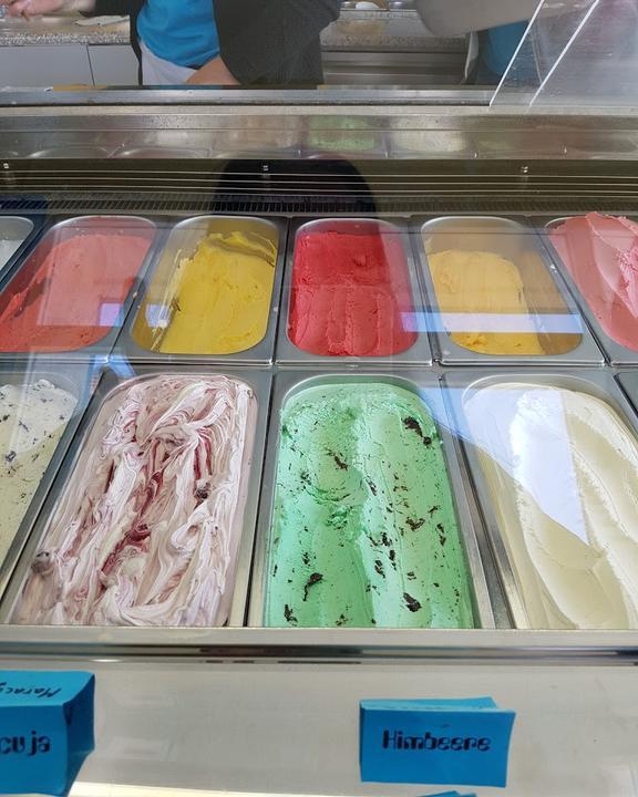 Zaroli-Eis